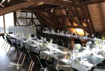 StiegenHaus Ansicht zu Theke IMG scaled