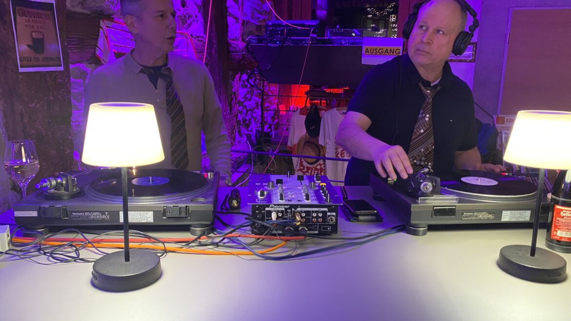 Frank & Olaf legen Schallplatten auf im zamma