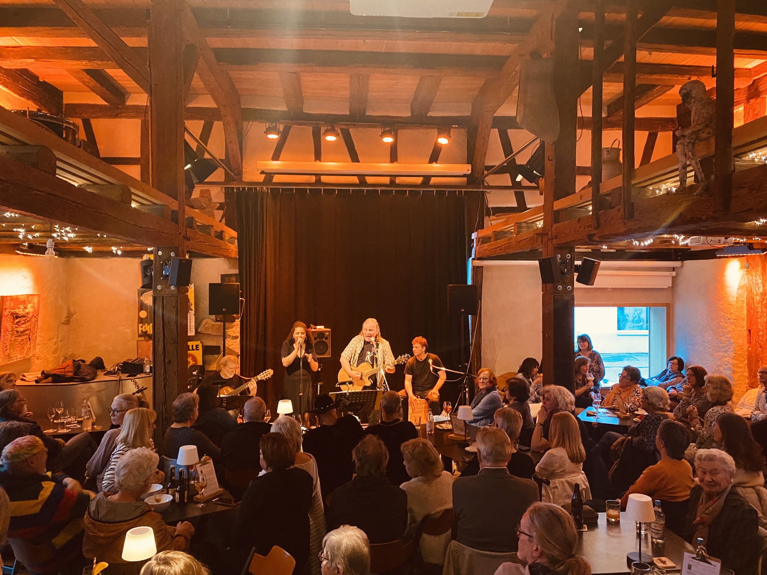 Cassandra Light im [ zamma ]